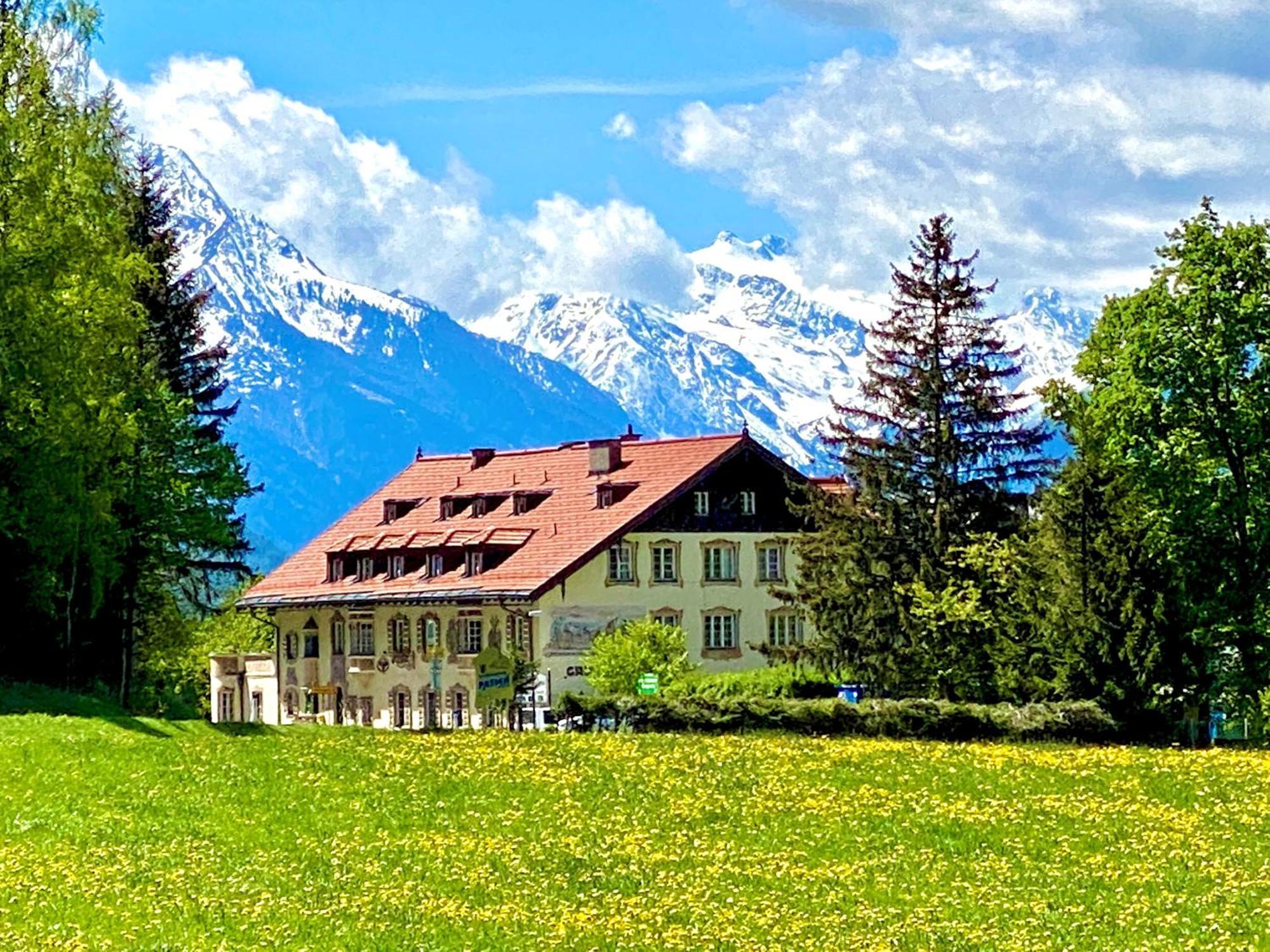 Restaurant Gruenwalderhof 3*